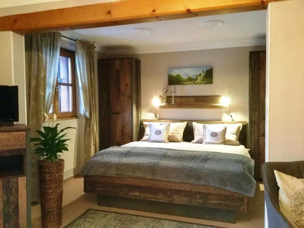 Gasthof Hotel Pension Louise Reit im Winkl